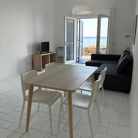 Appartamento Nerossidiana Sul Mare Di Città di Lipari