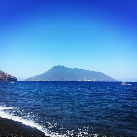 Nerossidiana Sul Mare Di Città di Lipari
